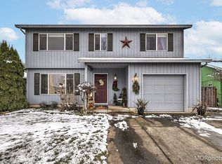 52851 NE 2nd St, Scappoose, OR 97056