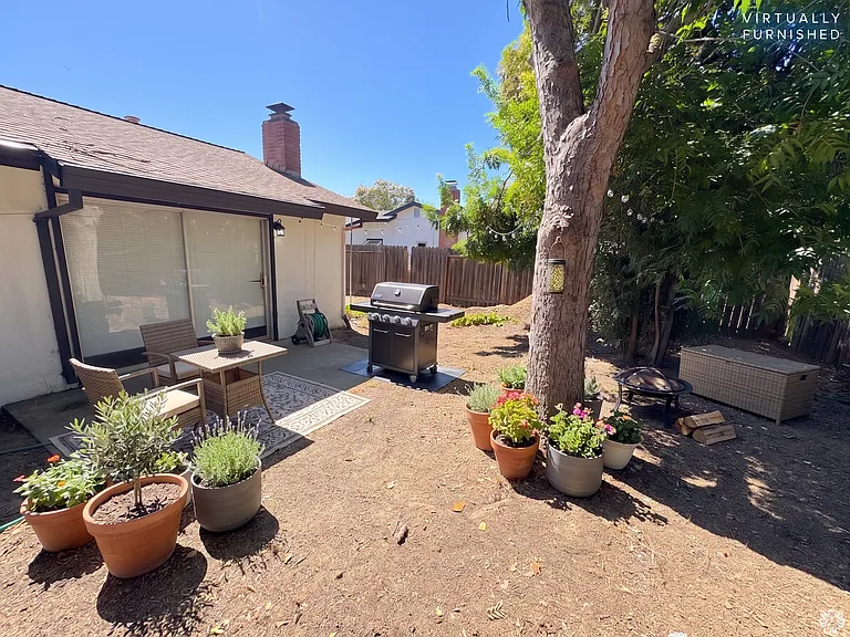 6624 Doreen Way — Photo 7