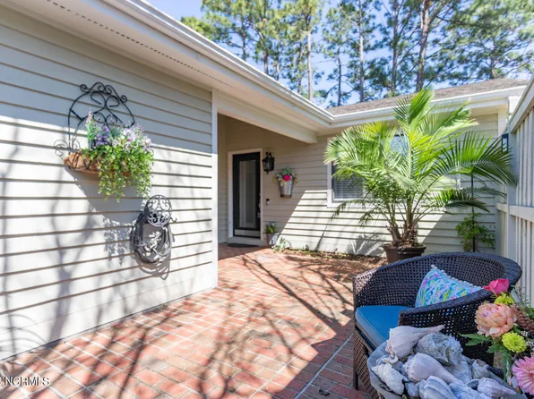 223 Inland Greens Circle, Wilmington, NC 28405