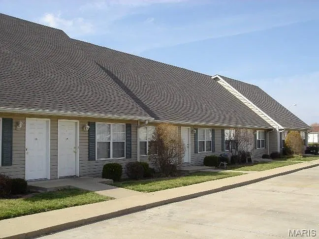 2 bed, 2.0 bath, 1100 sqft, $1,295 — Photo 1