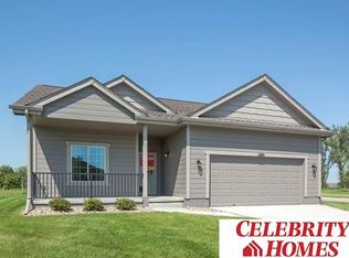 17630 Fowler St, Omaha, NE 68116