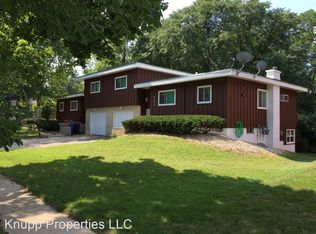 6725 Spring Grove Ct, Middleton, WI 53562