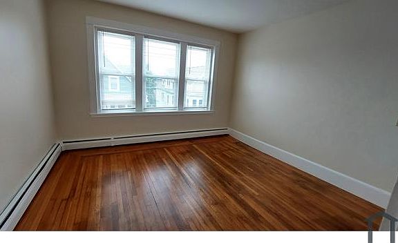 4th image of 6 Wabeno St Floor 3