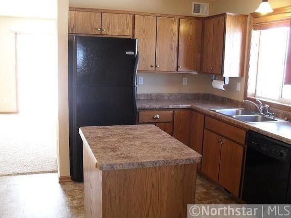 2nd image of 2122 42nd St S