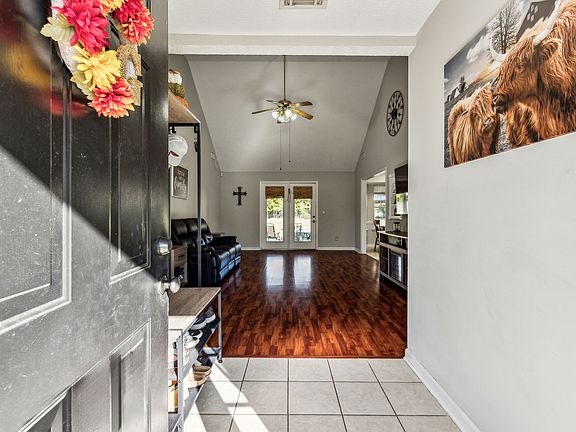 4th image of 7506 Greenway Dr