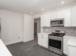 92 Clinton Pl #1, Newton Center, MA 02459