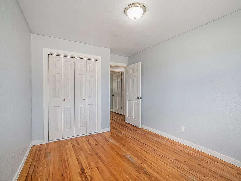 7 Robertson Rd — Photo 10