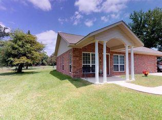 610 Cedar St, Maud, TX 75567