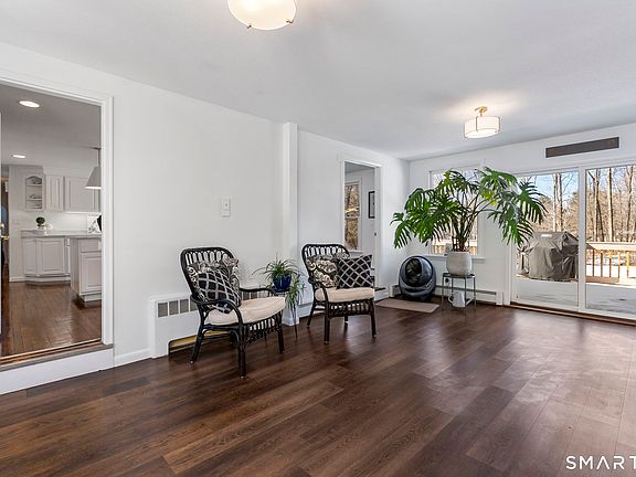 4th image of 24 Ichabod Road