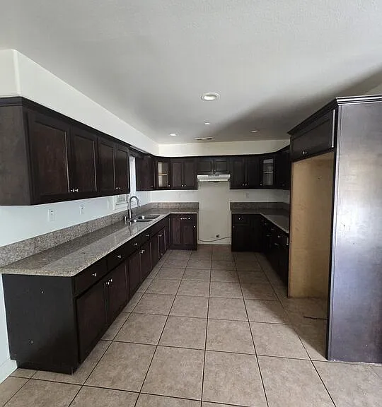 8822 Orchard Ave — Photo 5