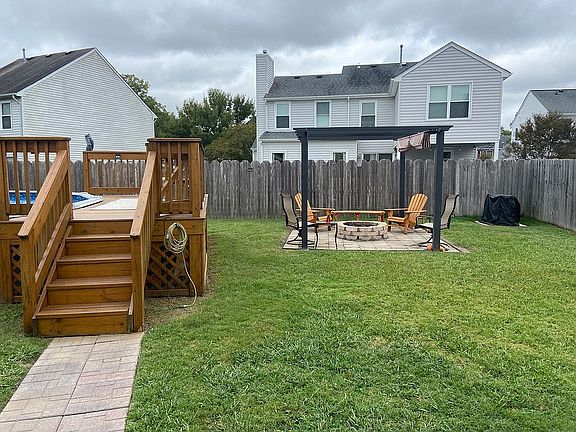 4th image of 2533 Archdale Dr