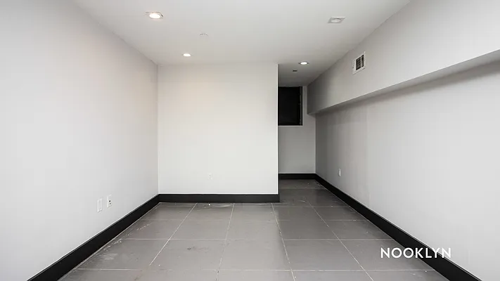 Rented by Nooklyn NYC LLC | media 17