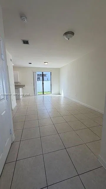 10962 W 33rd Ct — Photo 3