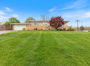 8201 W 91st St, Hickory Hills, IL 60457