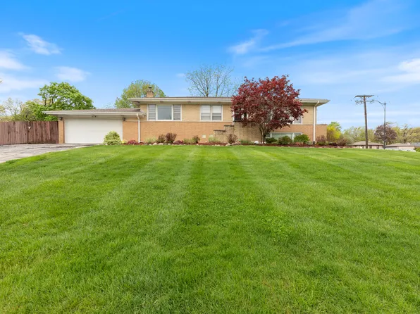 8201 W 91st St, Hickory Hills, IL 60457