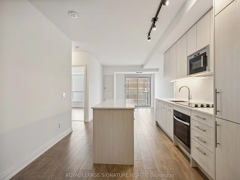 286 Main St #2405 — Photo 6