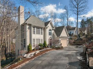 467 Heather Marie Dr, Hendersonville, NC 28792