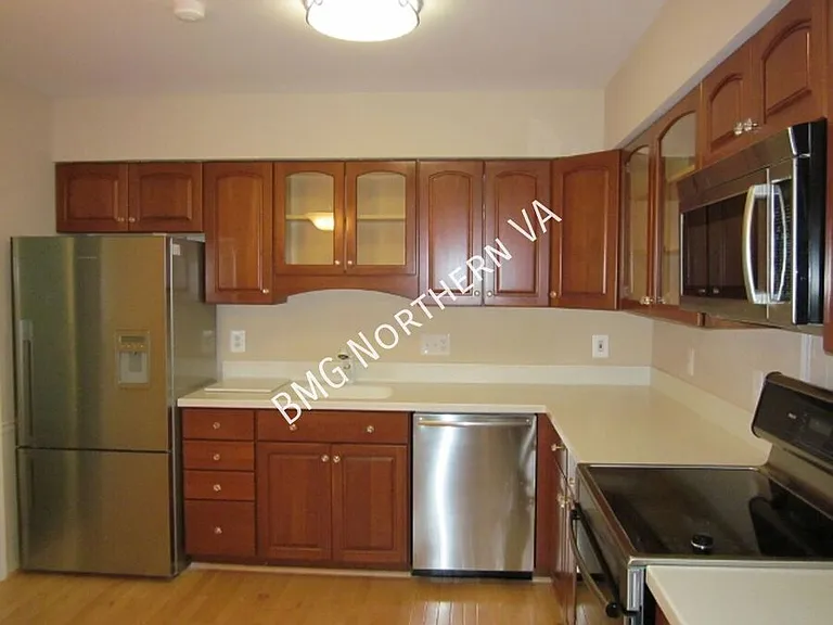 1160 Wimbledon Dr — Photo 11