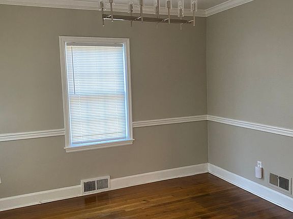 4th image of 663 E Loudon Ave