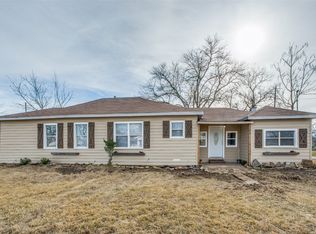 201 W Fowler St, Savoy, TX 75479