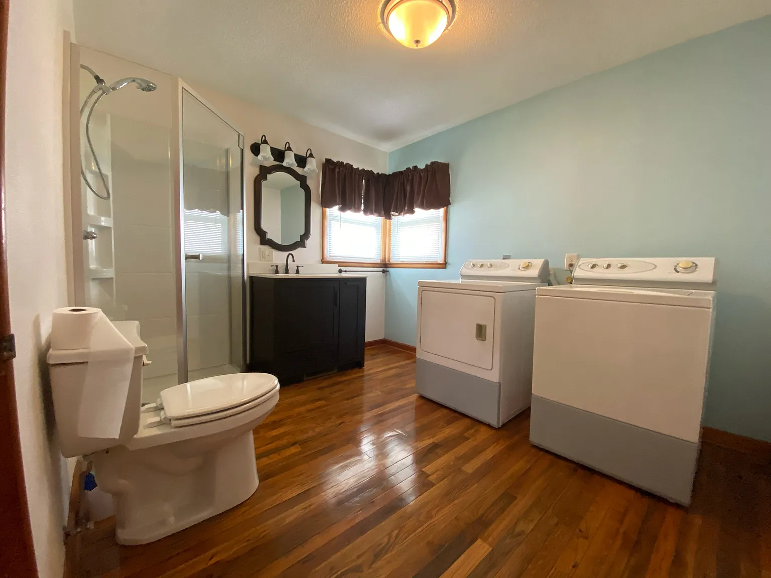 900 4th Avenue NE - 1 — Photo 3