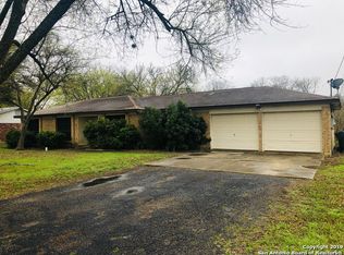 605 N Main St, Cibolo, TX 78108