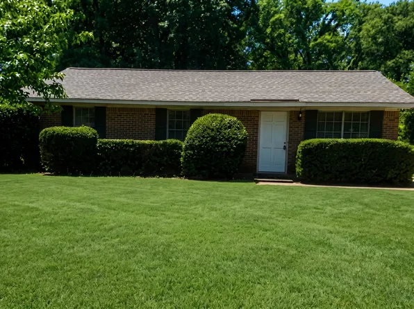 217 Townsend Dr, Montgomery, AL 36117