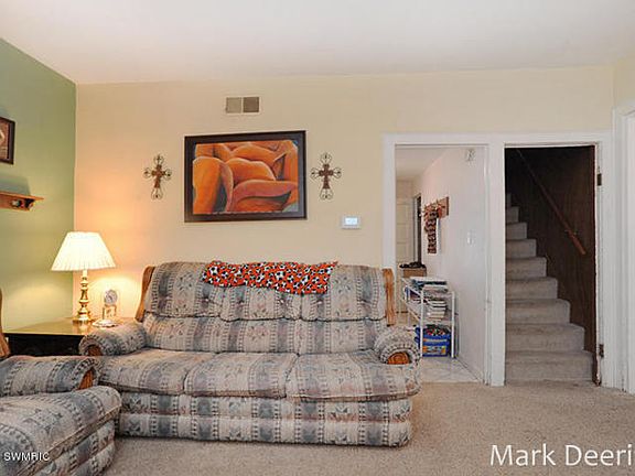 5th image of 127 Port Sheldon St