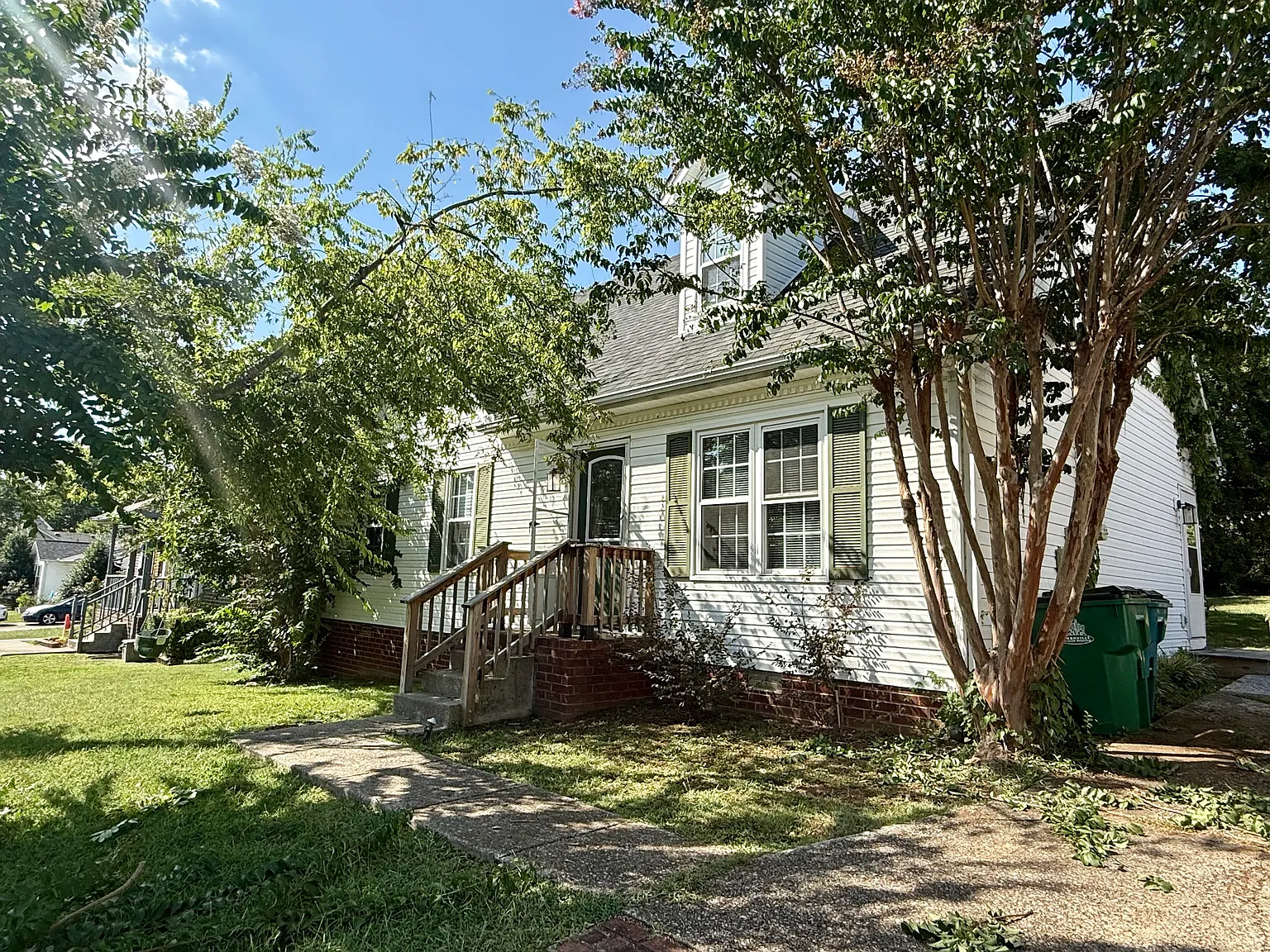 3 bed, 1502 sqft, $2,100 — Photo 2