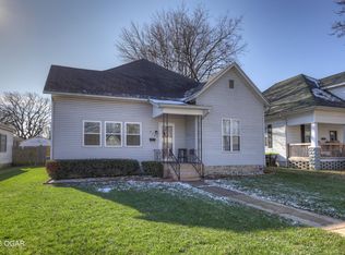 716 W Daugherty St, Webb City, MO 64870