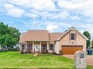 104 Pembroke Ct, White House, TN 37188