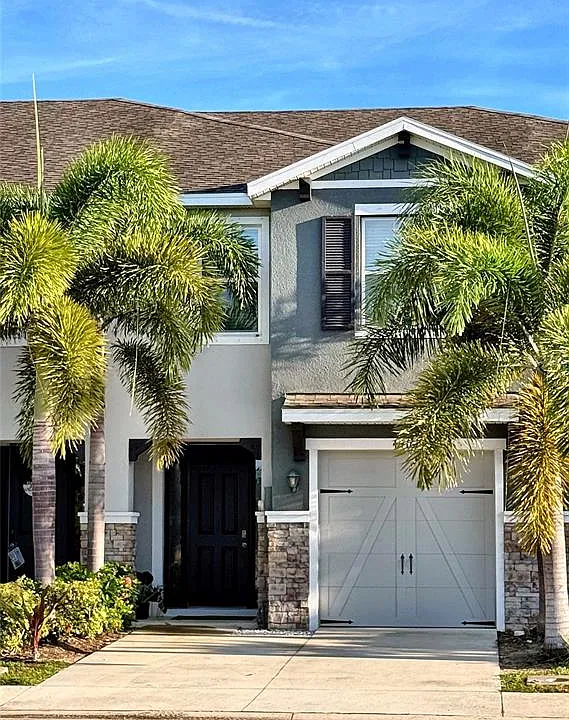 4416 Aqua Mirage St