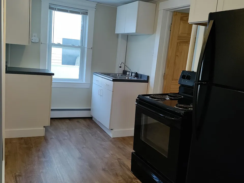 143 Chestnut St #1