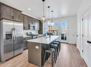 566 N Sego Way, Farmington, UT 84025