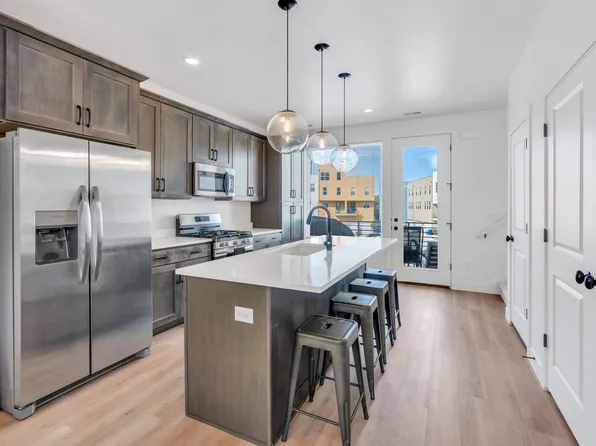 566 N Sego Way, Farmington, UT 84025