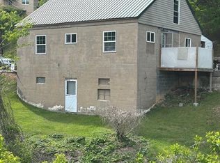 268 Streetcar Rd, Bluefield, WV 24701