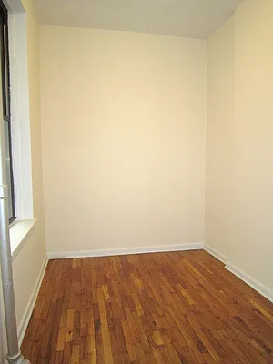 Rented by City Connections Realty | media 10