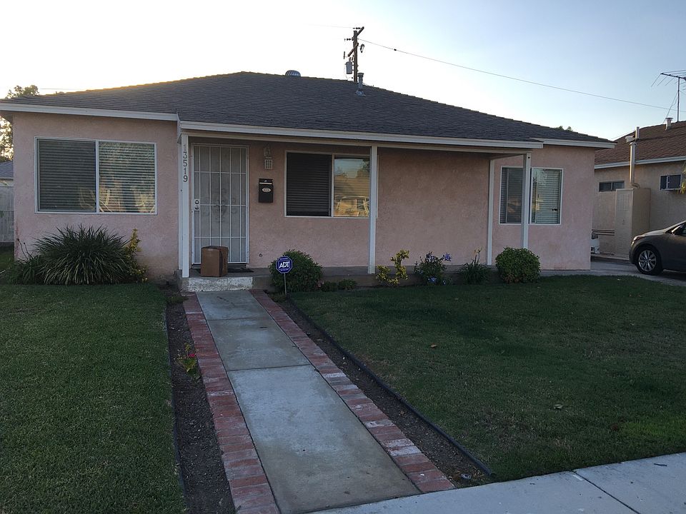 1st image of 13519 Benfield Ave