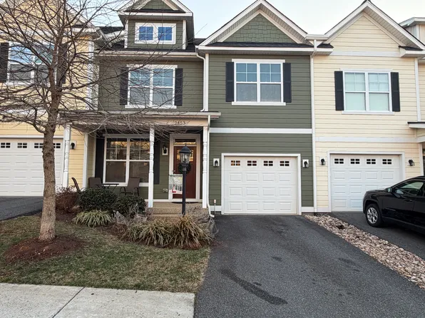 2453 Winthrop Dr, Charlottesville, VA 22911