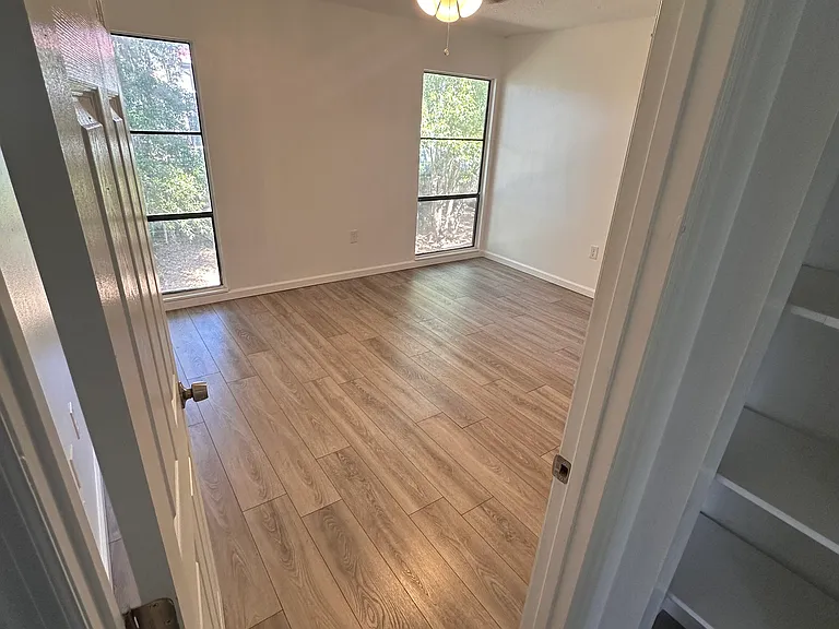 2811 SW Archer Rd #Z246 — Photo 3