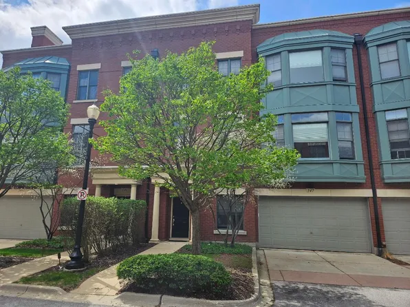 (undisclosed Address), Elgin, IL 60120