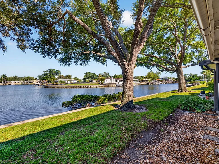 6497 Cape Hatteras Way NE #3 — Photo 60