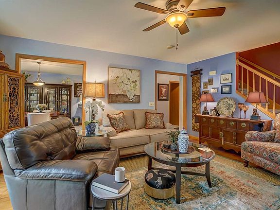 4th image of 410 Goldenrod Cir