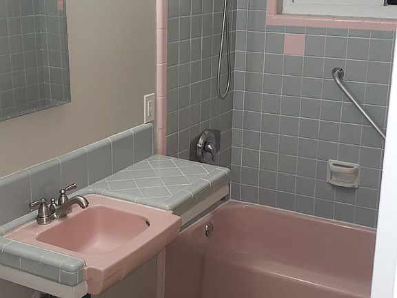 4th image of 3939 Idaho St APT 22