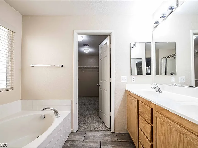 3925 Meadow Foxtail Dr — Photo 14