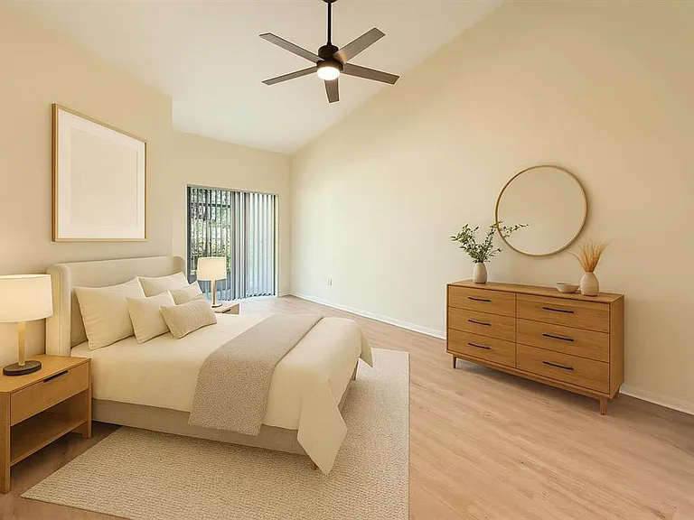 2400 E Aragon Blvd #2 — Photo 10