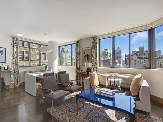 Sold by Sotheby's International Realty | media 19