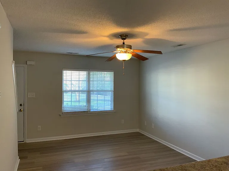 5008 Banister Loop — Photo 6