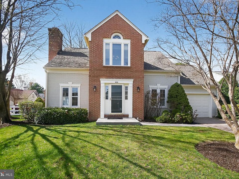 1st image of 825 Dunbrooke Ct