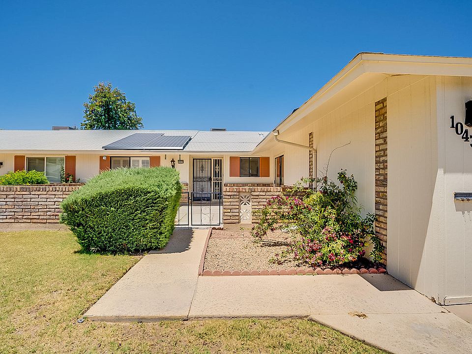 1st image of 10439 W Roundelay Cir